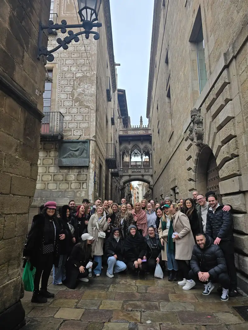 Group photo in an alley of the Barri Gòtic, the Gothic quarter